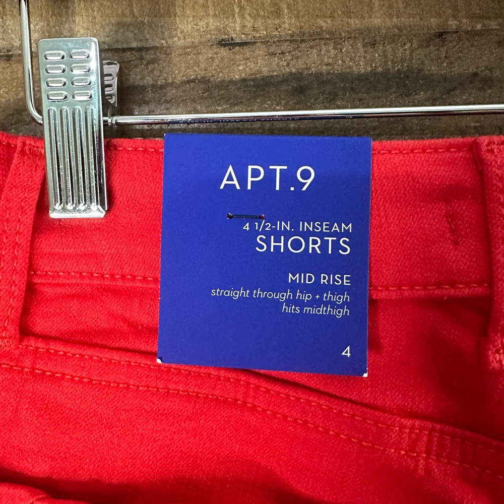 Women’s Apt. 9 Red Mid Rise Shorts Size 4 - Picture 4 of 4